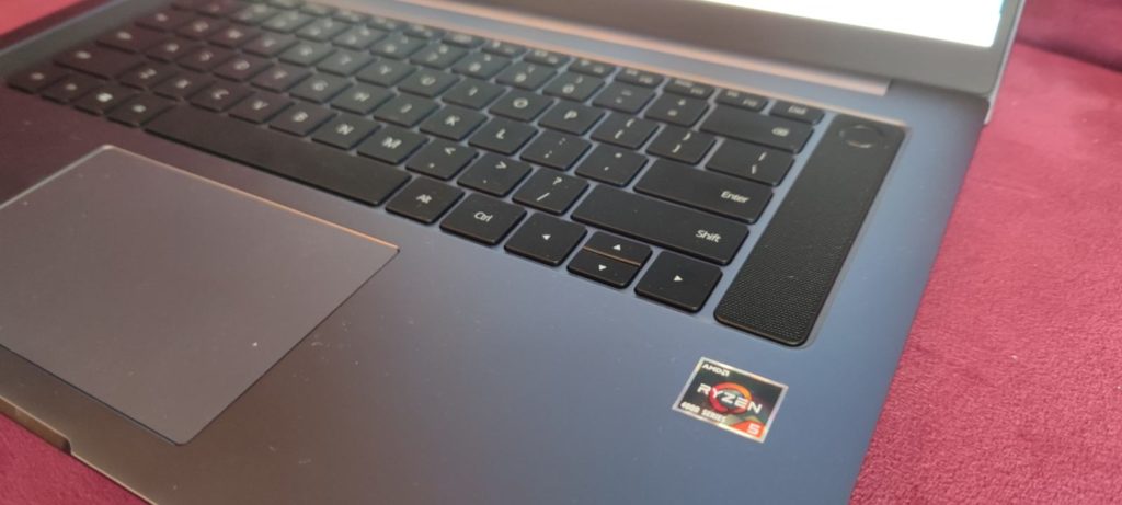 klawiatura matebook d16