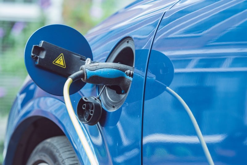 TomTom wybiera Eco-Movement, aby zapewnić kierowcom dostęp do informacji o ładowaniu pojazdów elektrycznych w czasie rzeczywistym