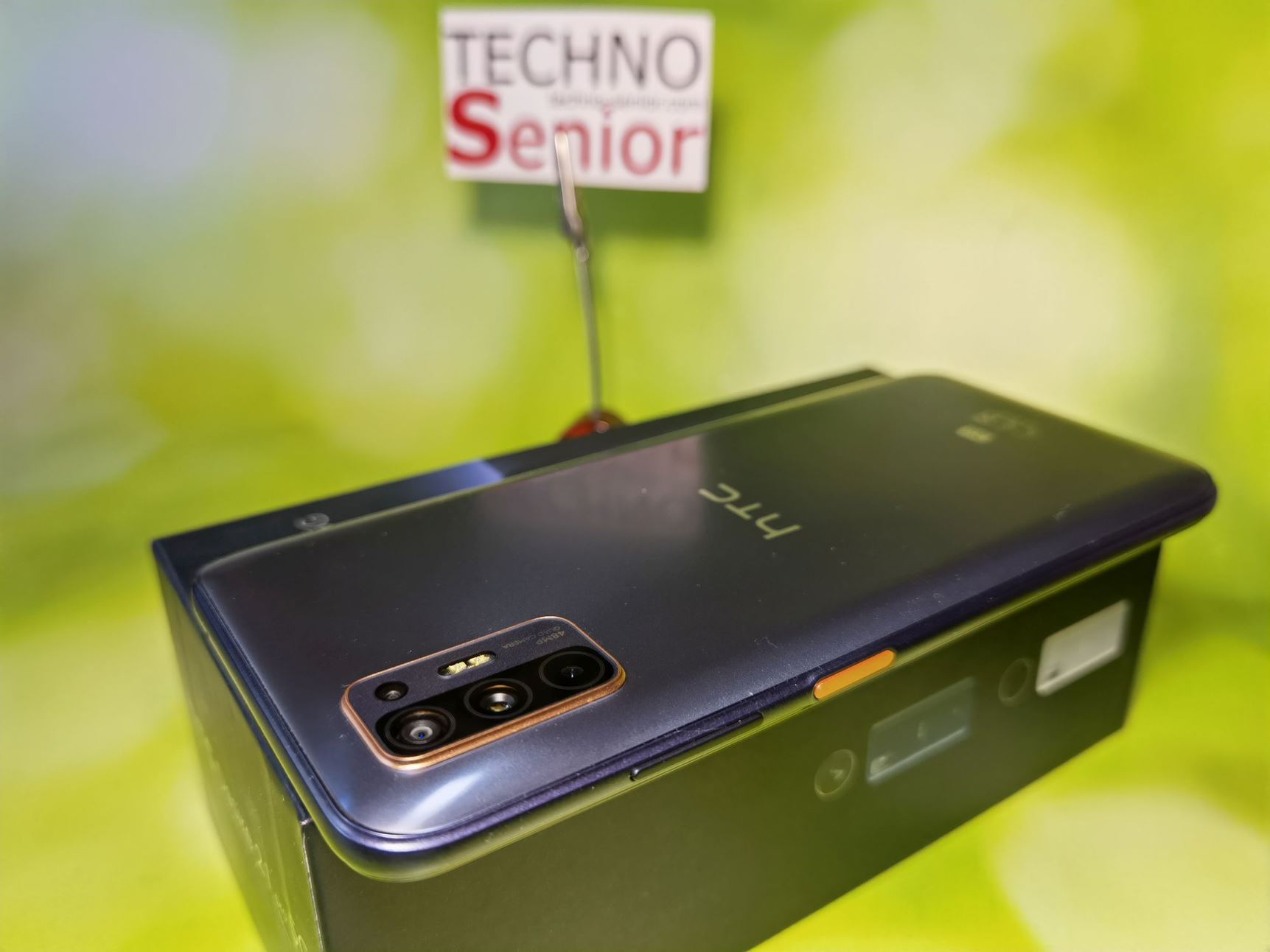 HTC Desire 21 Pro   019