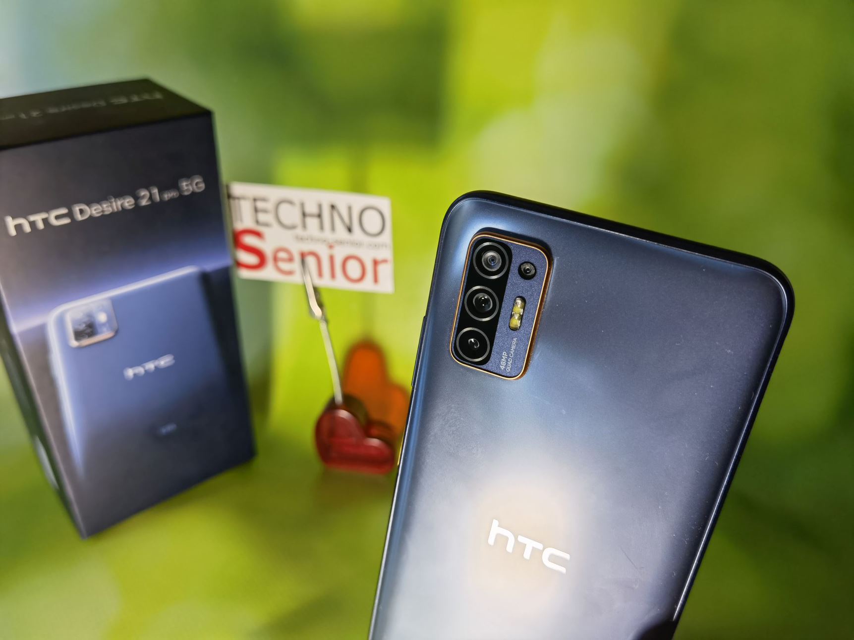 HTC Desire 21 Pro   021