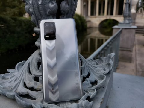 Relme narzo30 5G   001