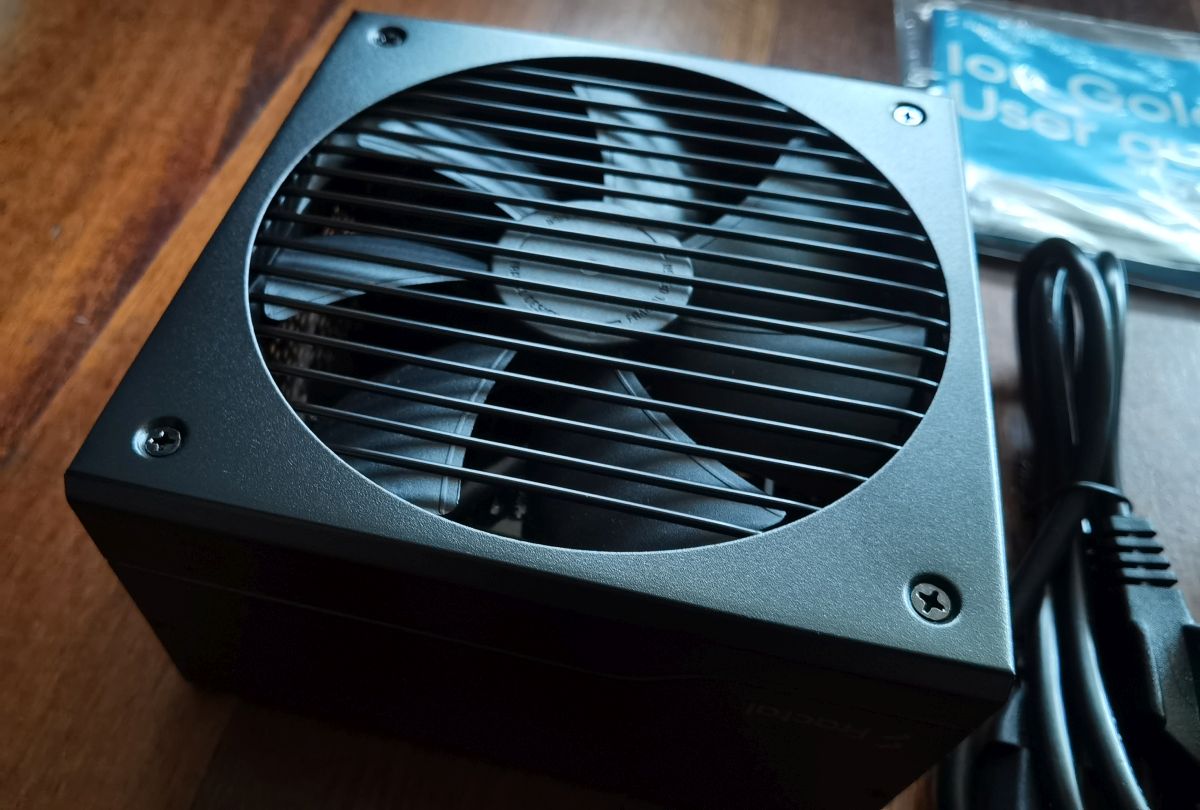 fractal ion gold 650w 2