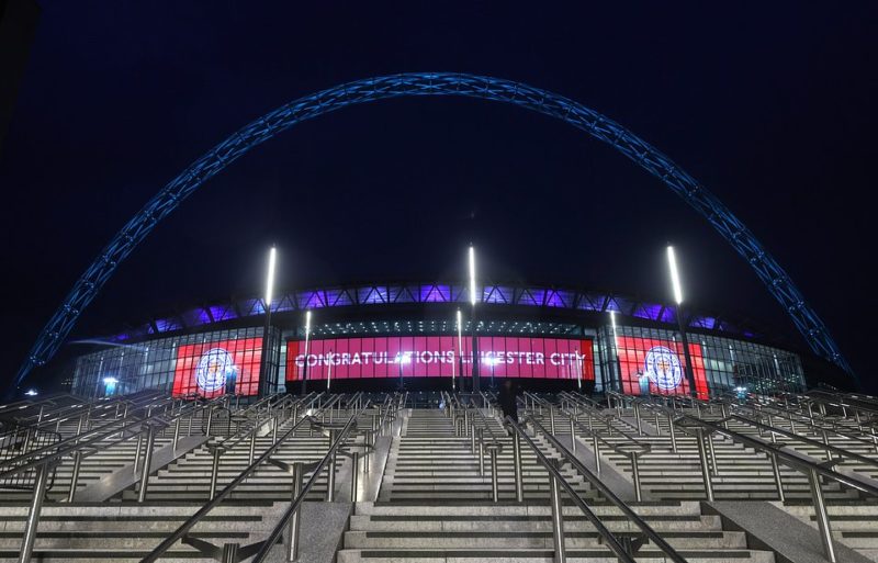 Nowy, przyciągający wzrok ekran LED wita ponownie kibiców na londyńskim stadionie Wembley