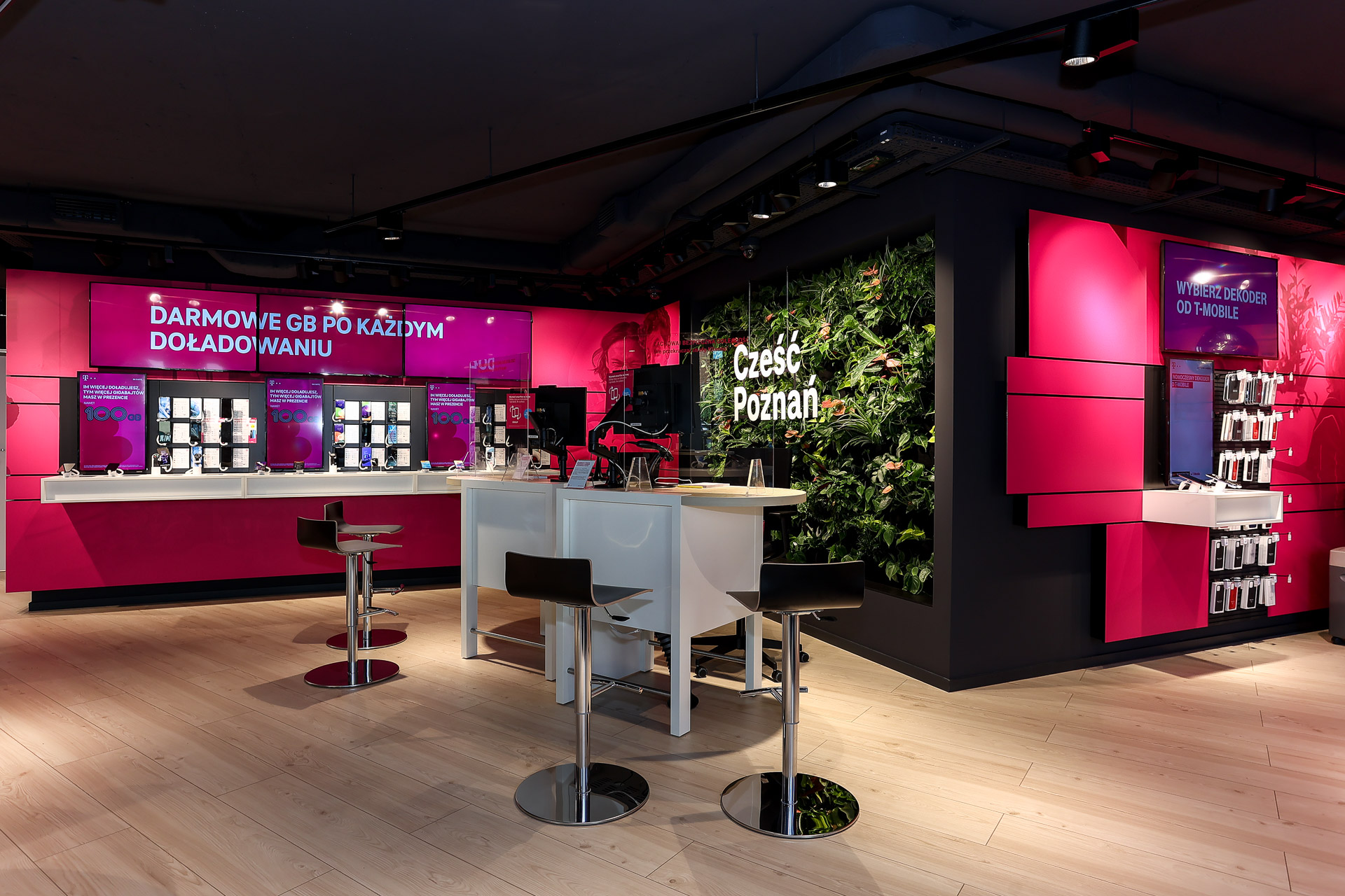 T-Mobile otworzył swój największy i najbardziej nowoczesny salon w Poznaniu