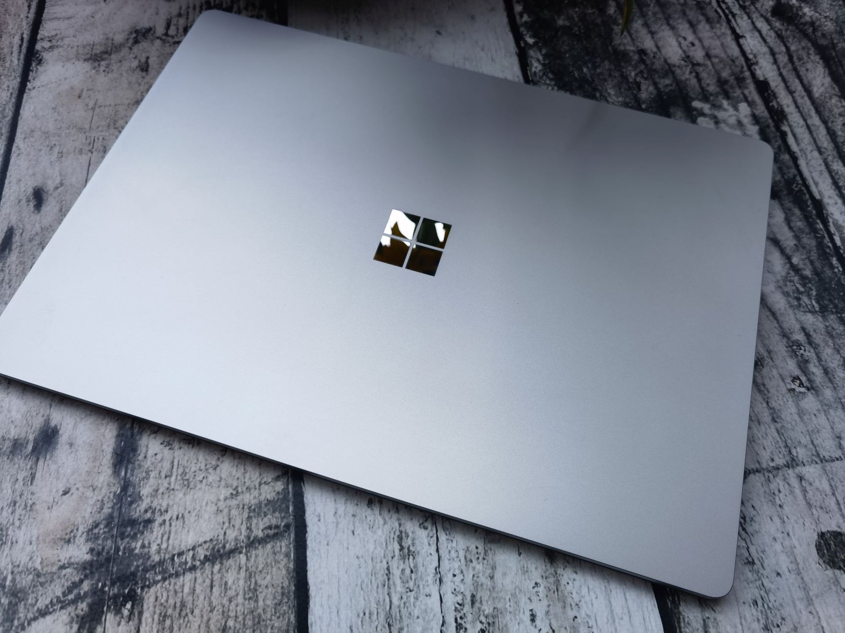 Microsoft Surface Laptop 4 – czwarta odsłona cieszącego się popularnością urządzenia