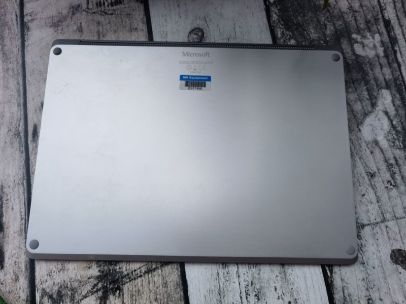 Surface Laptop 4   038