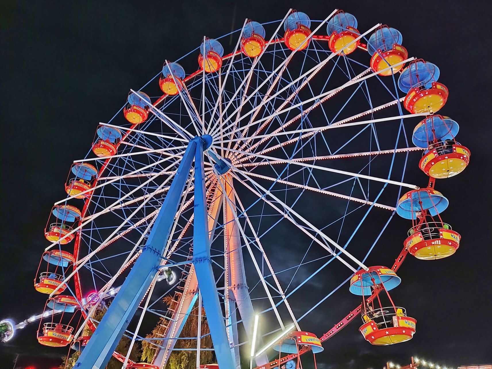 Motorola Edge 20 pro   050