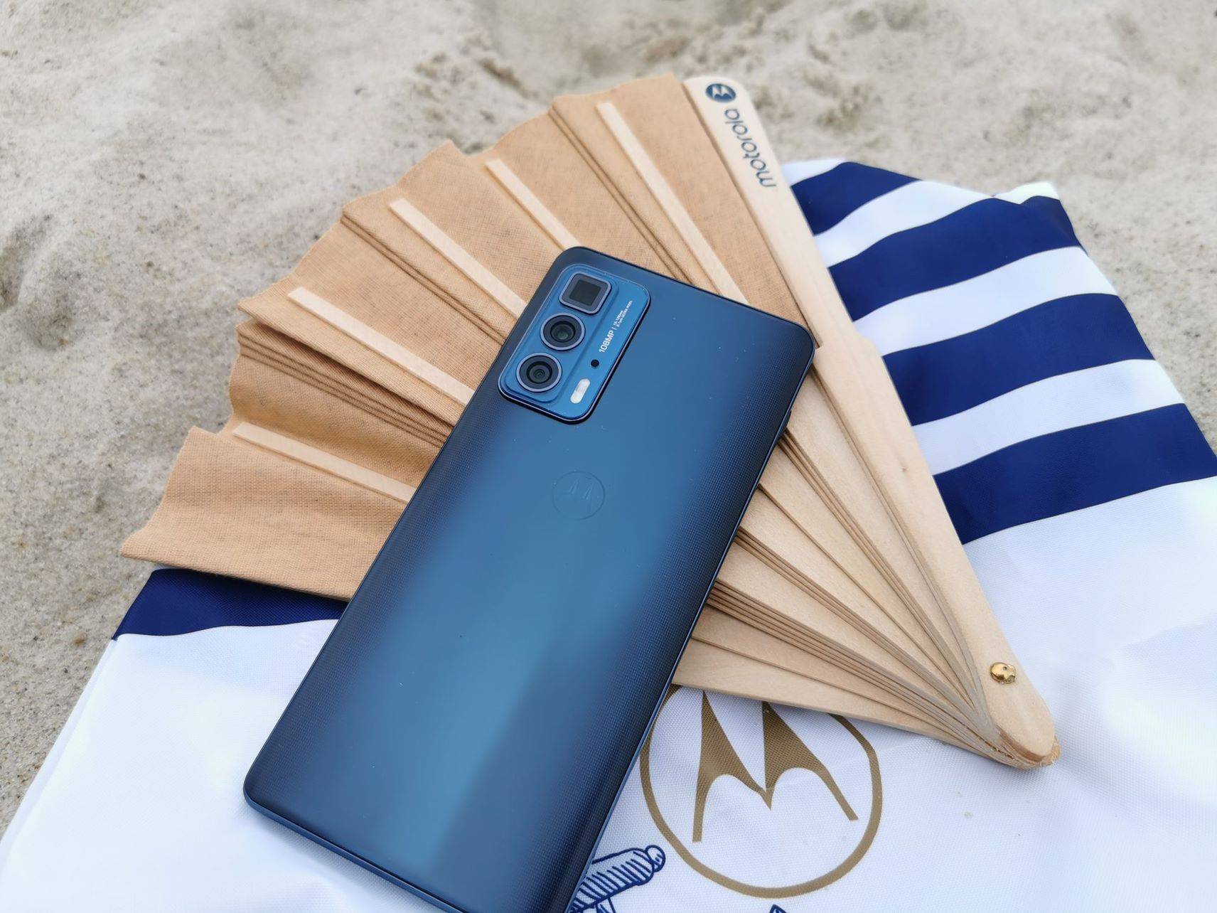 Motorola Edge 20pro   017