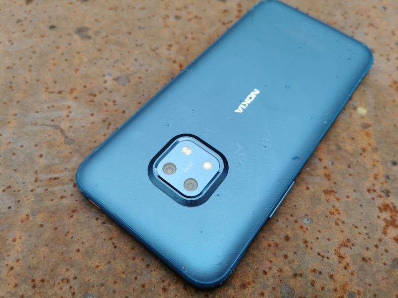 Nokia XR20 – pancerny telefon do osób pracujących w trudnych warunkach