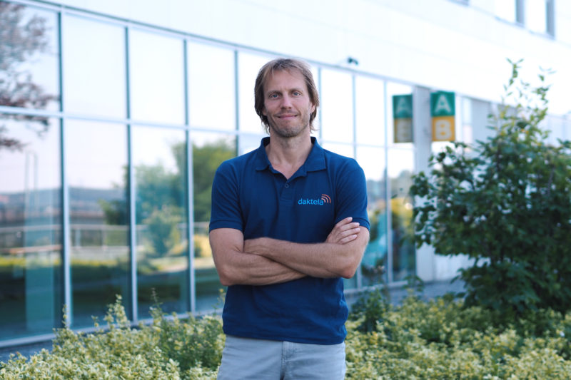 NFON AG wzmacnia swoją pozycję na europejskim rynku contact center dzięki technologii Daktelaz