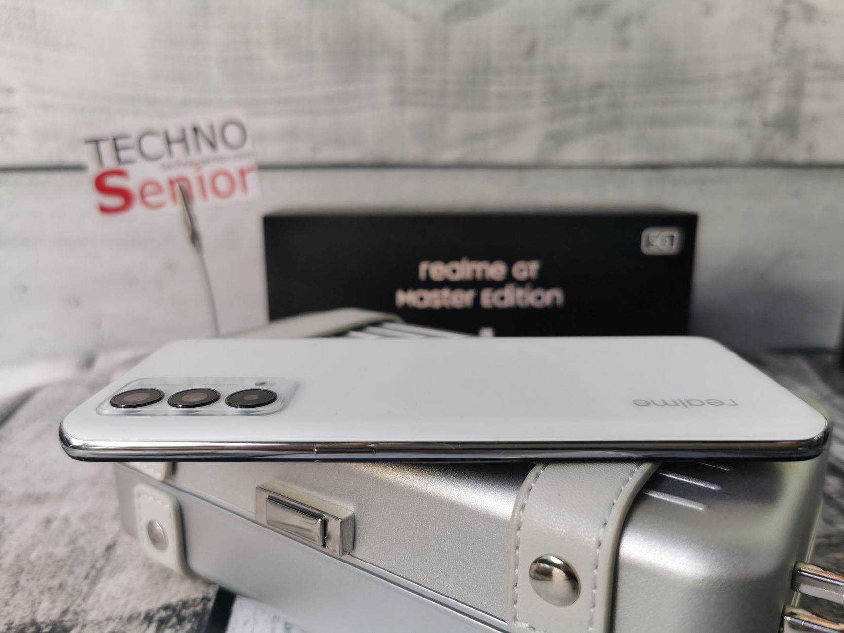 Realme GT Master   016