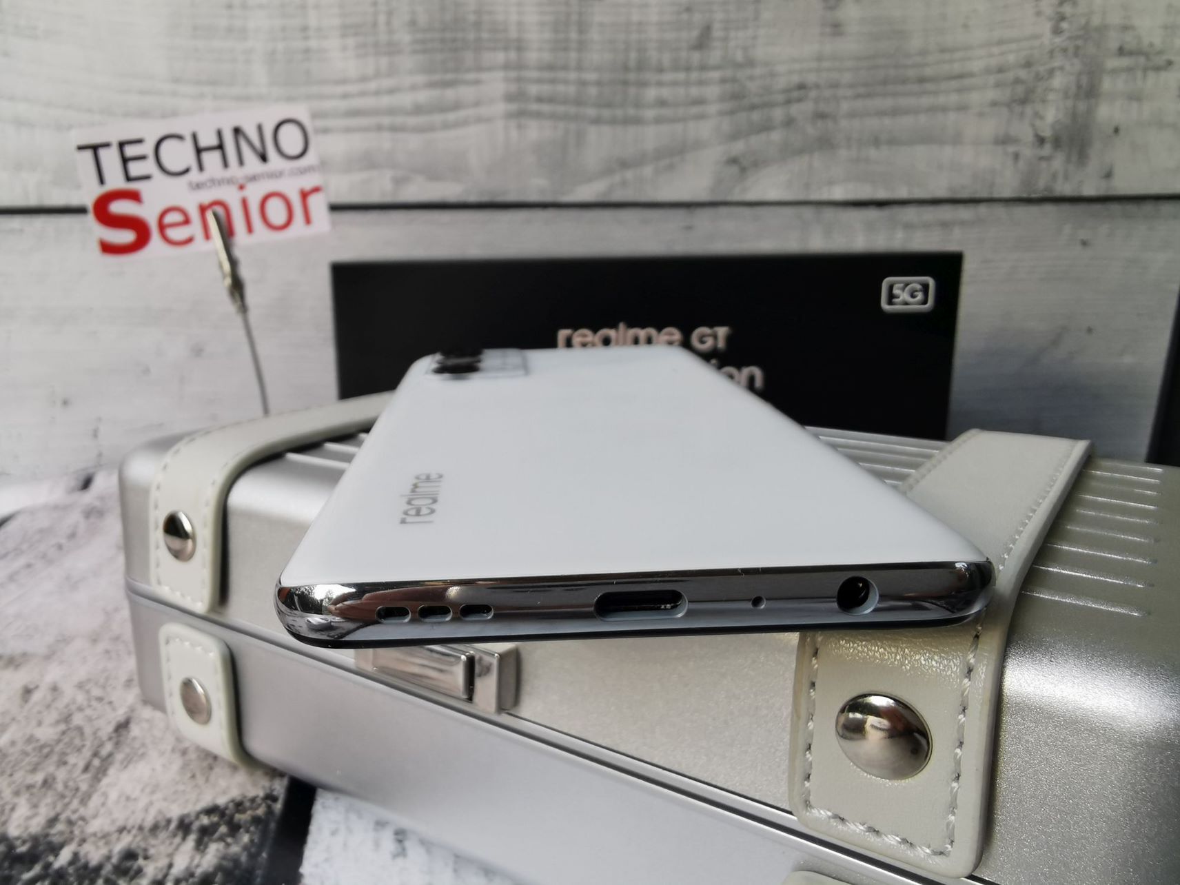 Realme GT Master   017