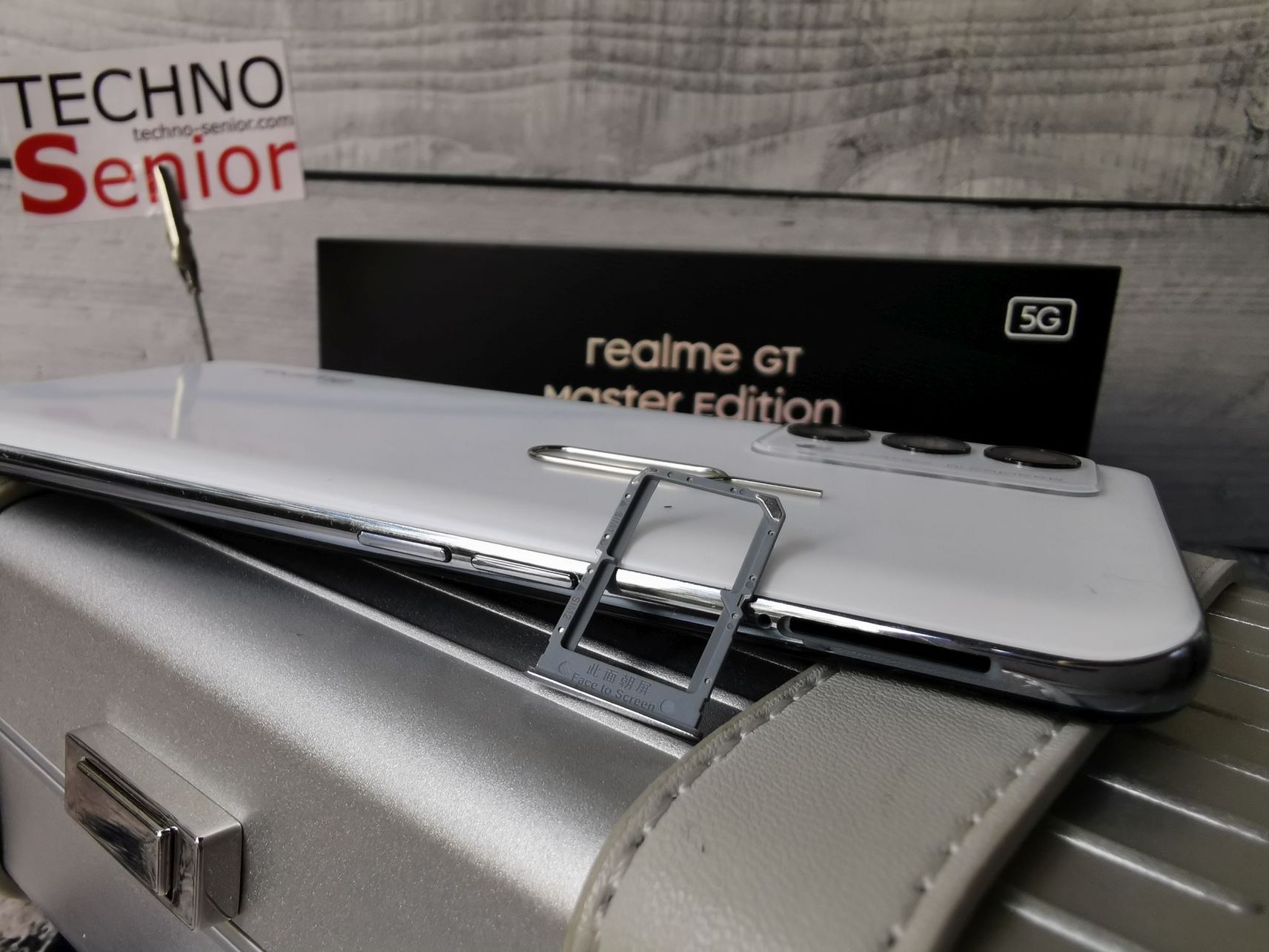 Realme GT Master   018