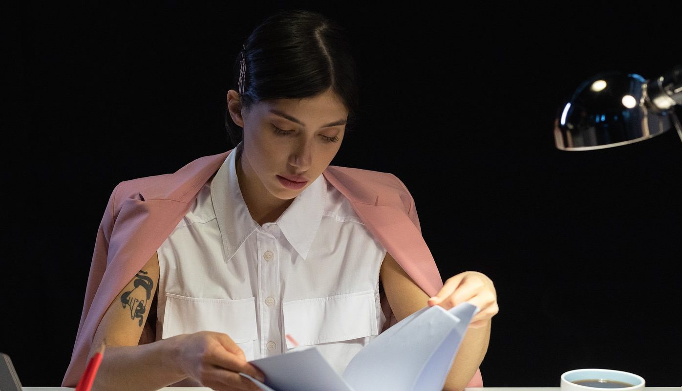 Praca w nadgodzinach i po godzinach – Badanie Pracuj.pl