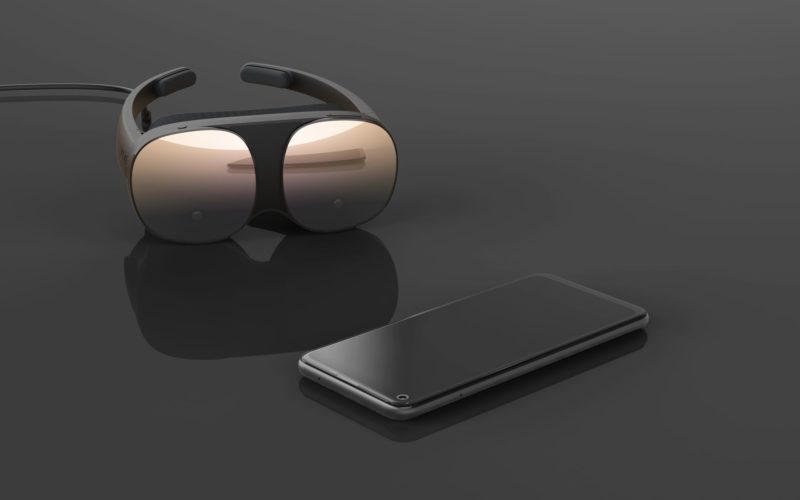 VIVE Flow and smartphone