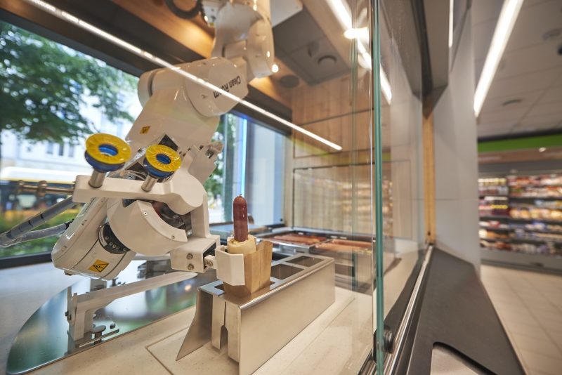 1409547987 Żabka Nano Robot Robbie 3