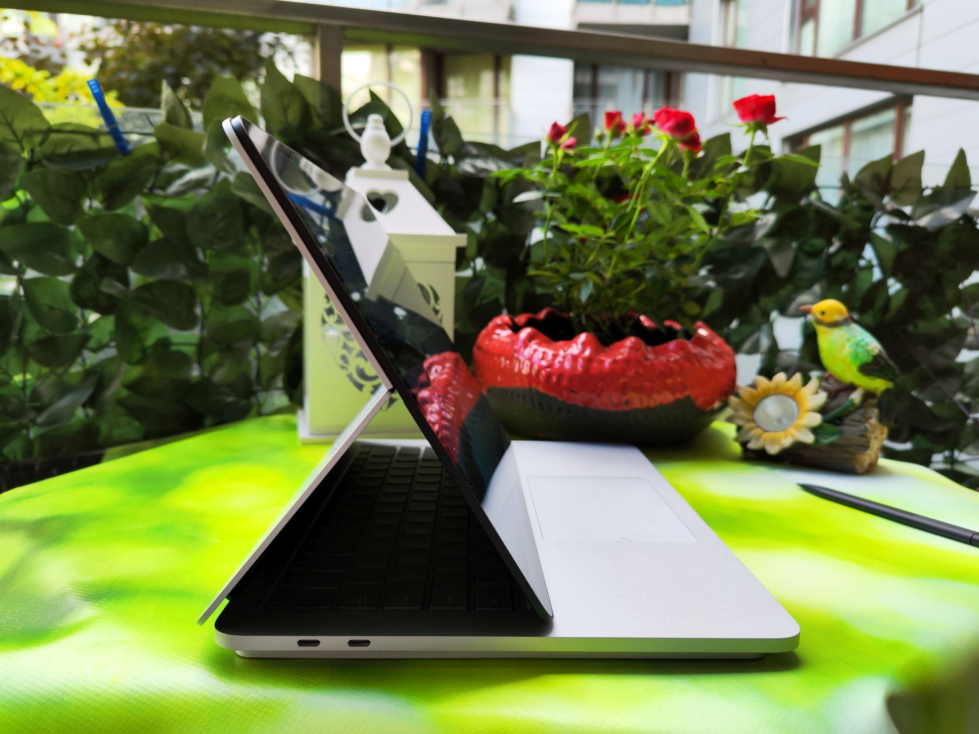 Microsoft Surface Laptop Studio 030