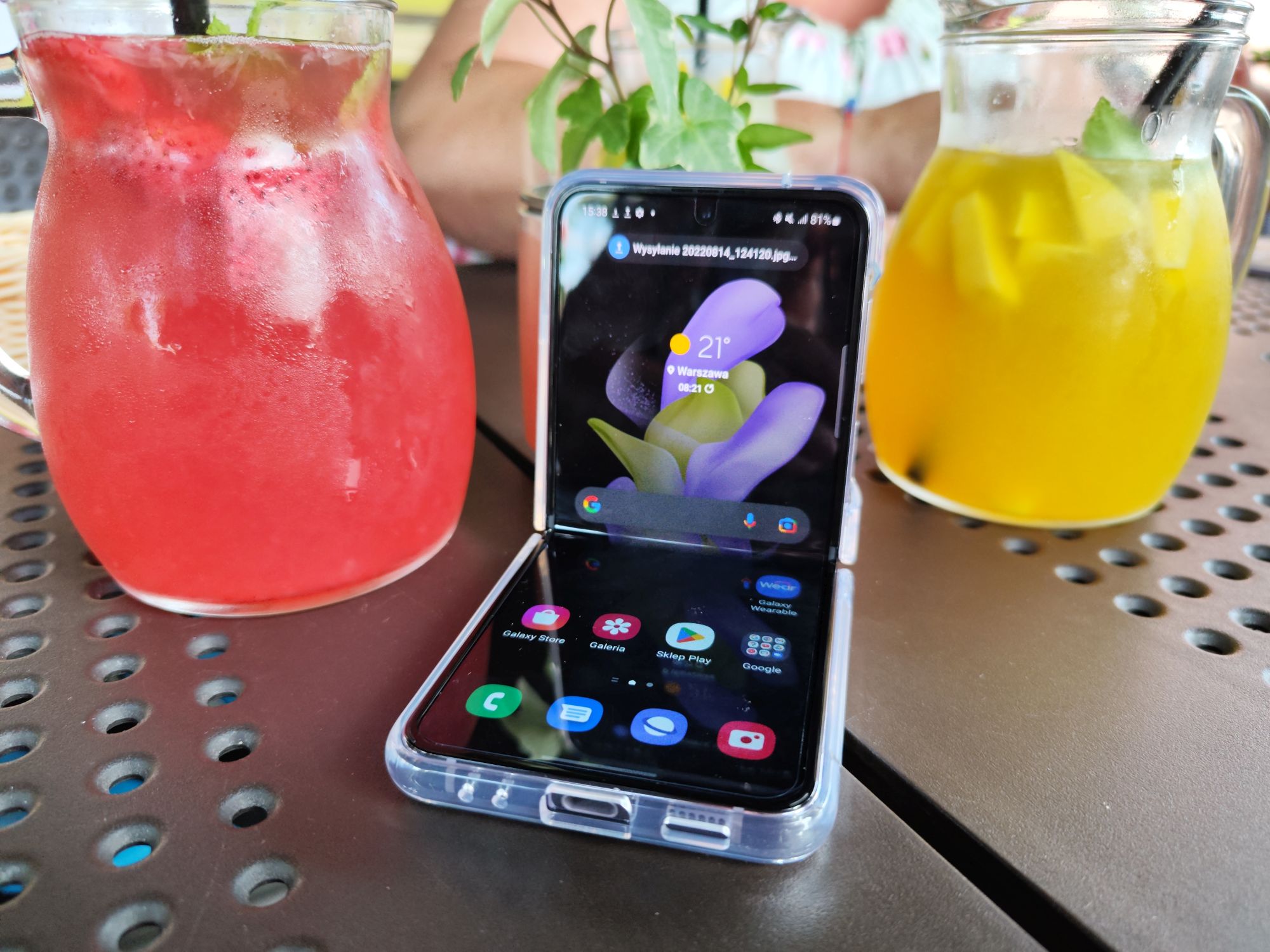 Samsung Galaxy Z Flip 4   020