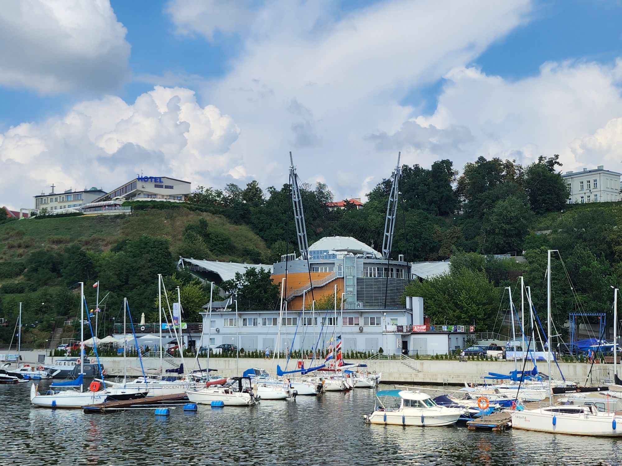 Samsung Galaxy Z Flip 4   104