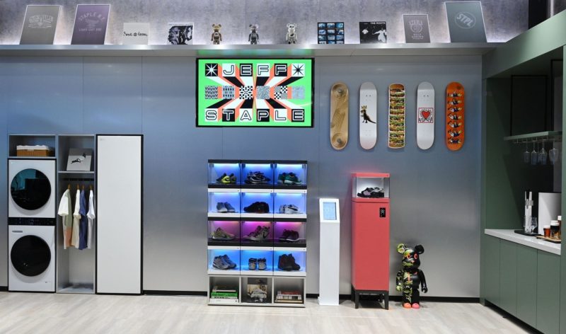 LG i Jeff Staple prezentują na targach CES 2023 wystawę „Creator’s Room” poświęconą nowym trendom lifestyle’owym