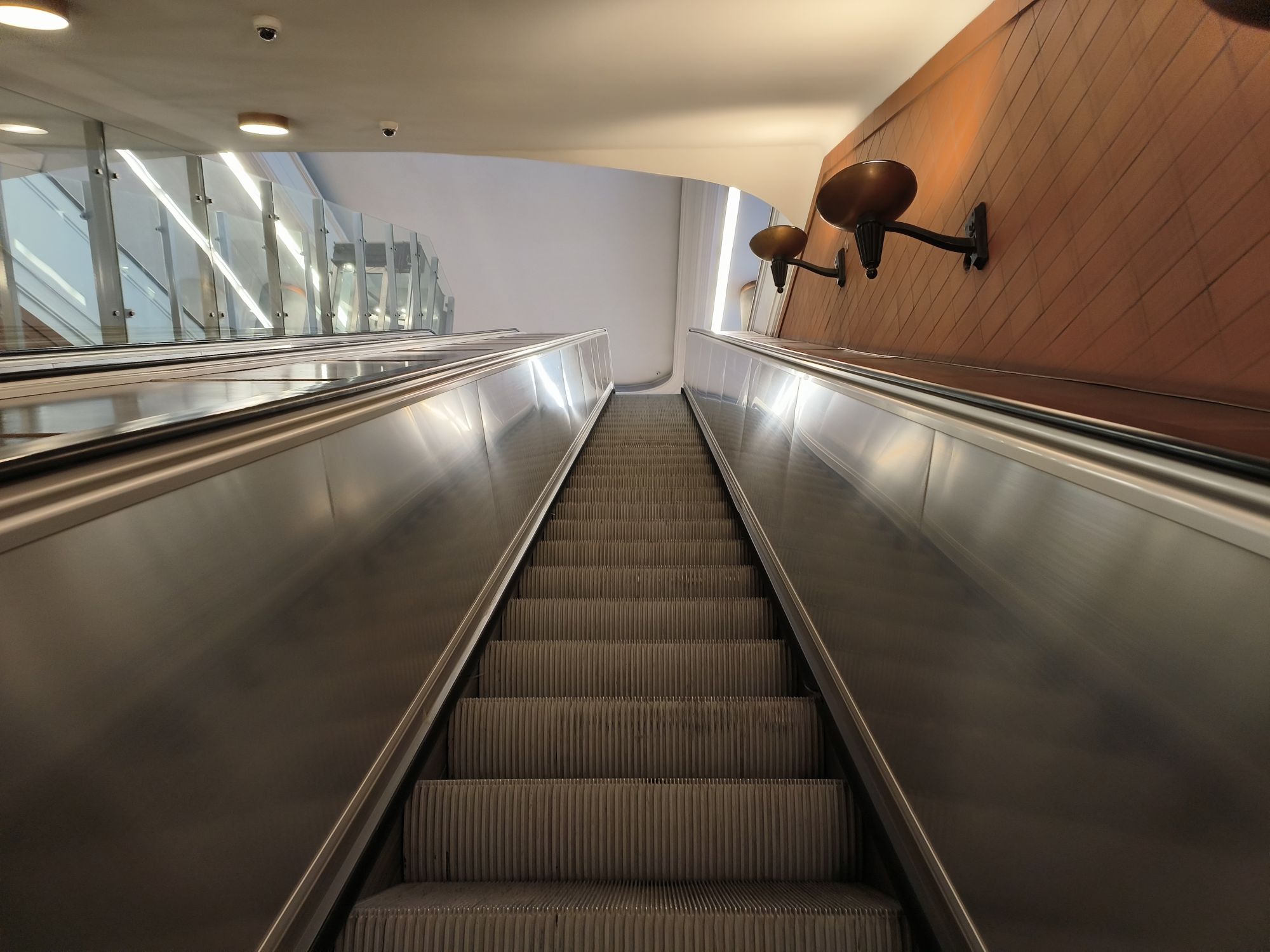 Oppo Find N2 Flip 123