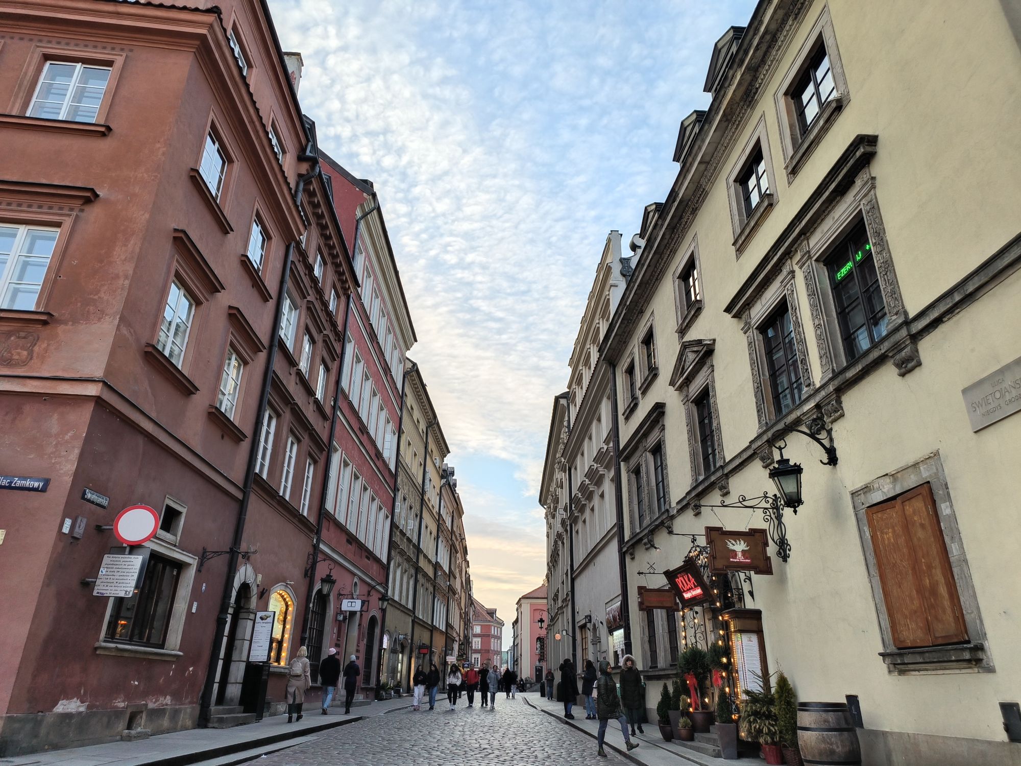 Oppo Find N2 Flip 138