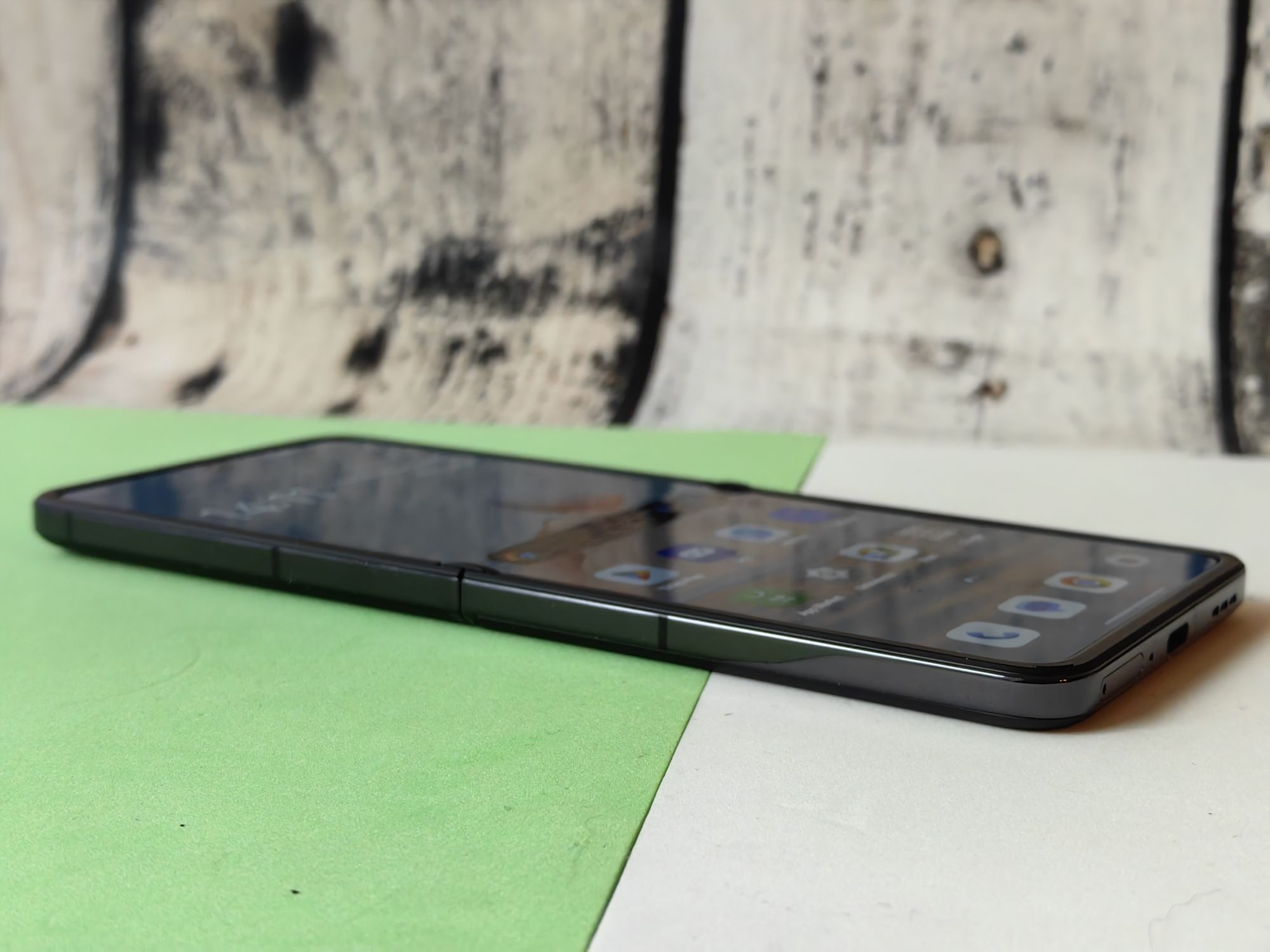 Oppo Find N2 Flip    tel 020