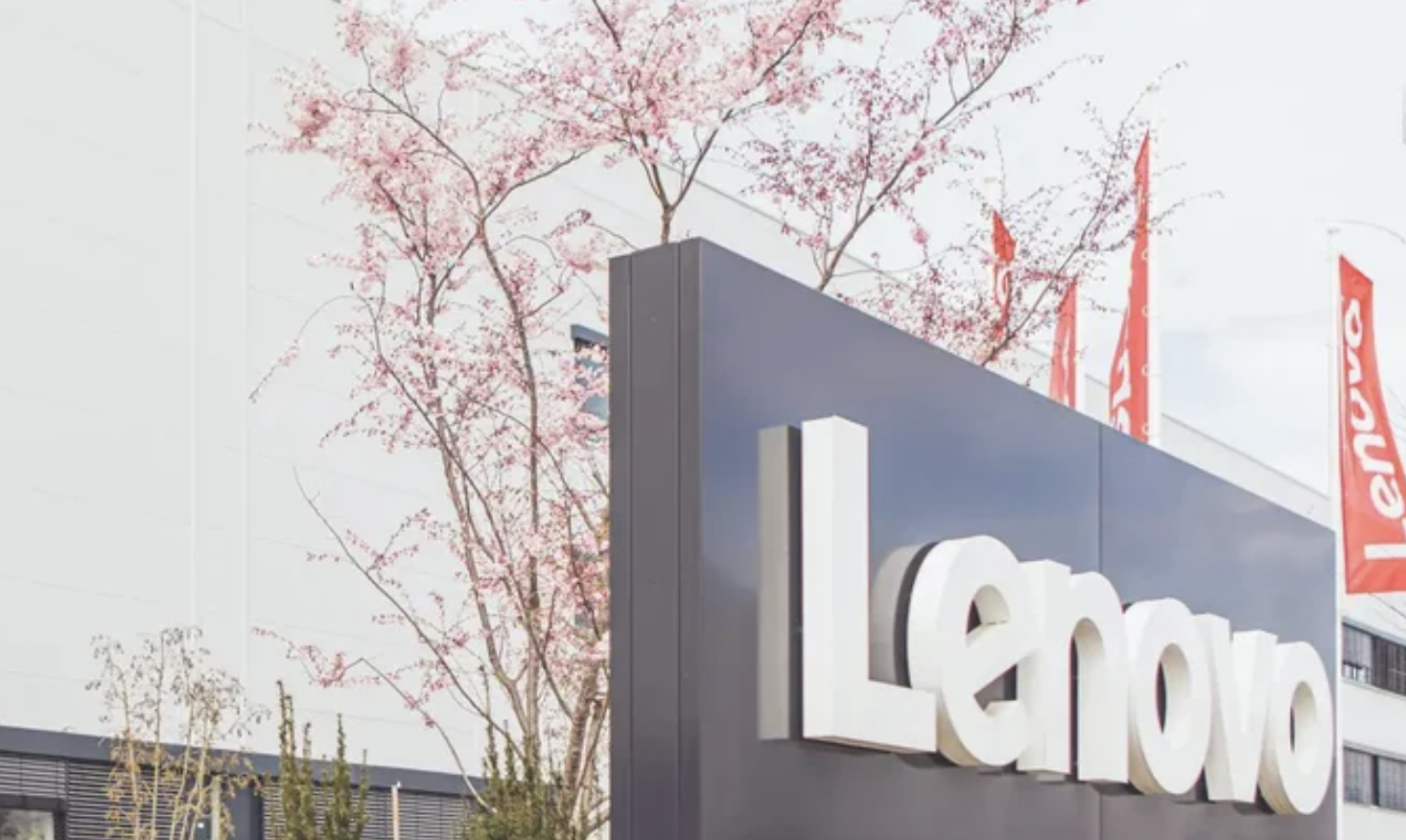 Lenovo wysyła milion urządzeń z pierwszego europejskiego zakładu produkcyjnego na Węgrzech