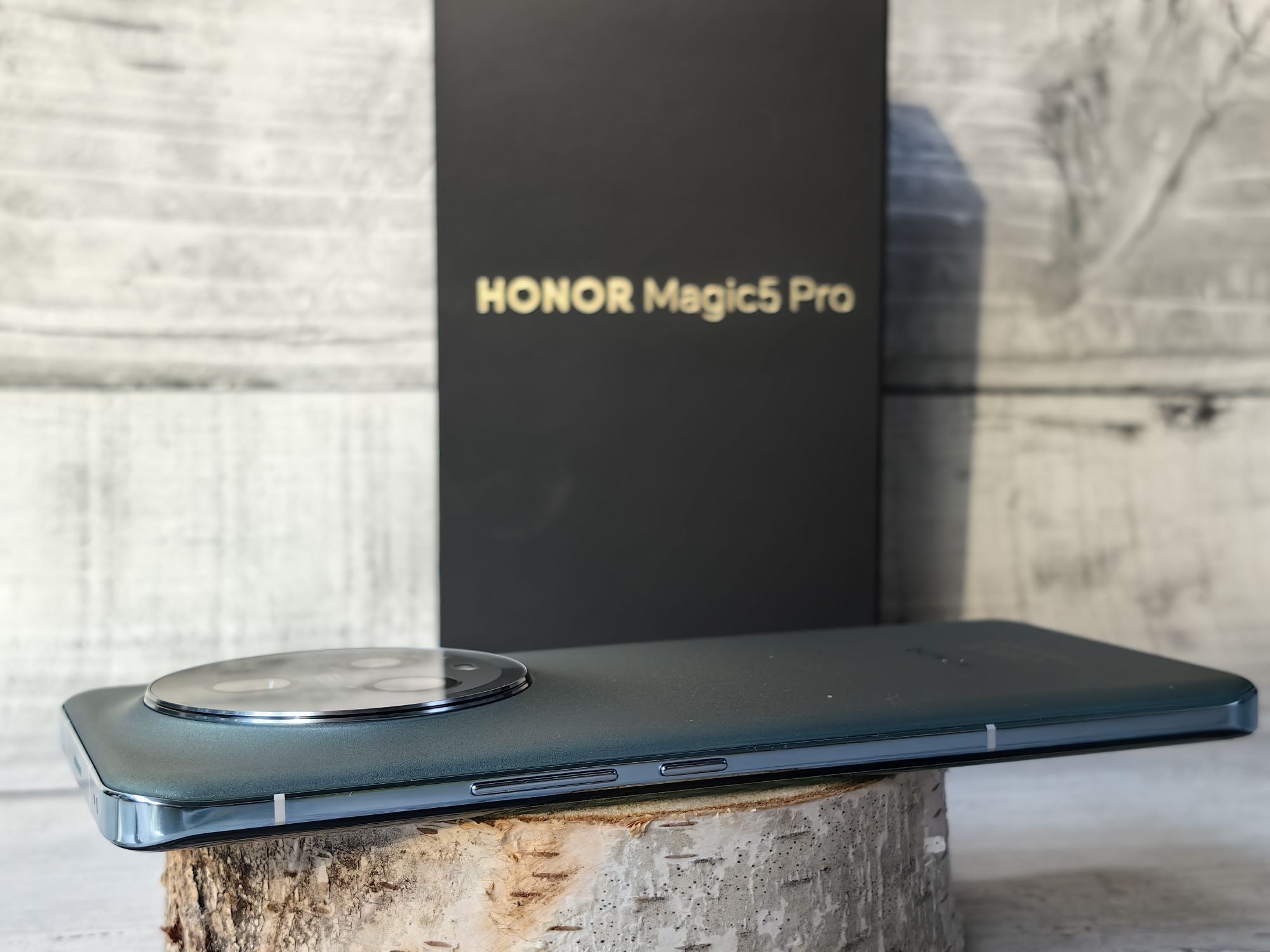 Honor Magic 5 Pro   tel  024