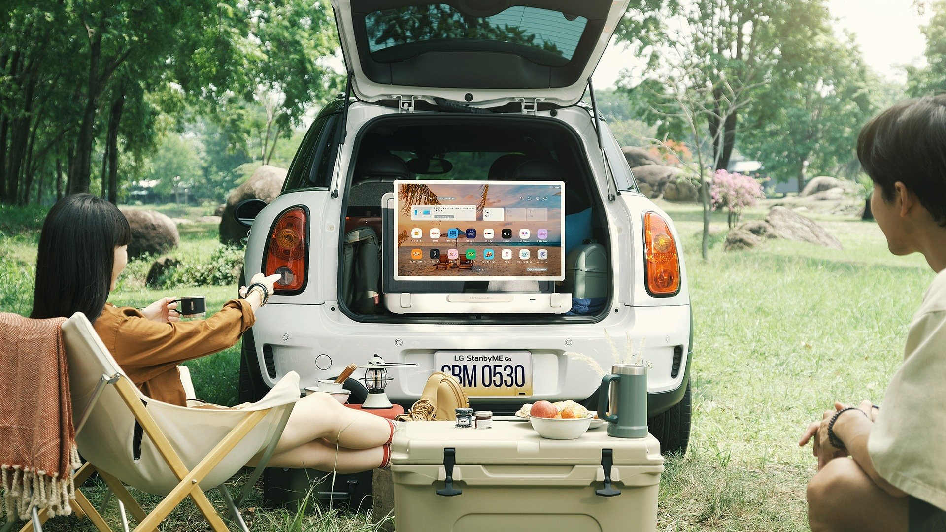 Nowy mobilny ekran LG to wszechstronne rozwiązanie do rozrywki w podróży