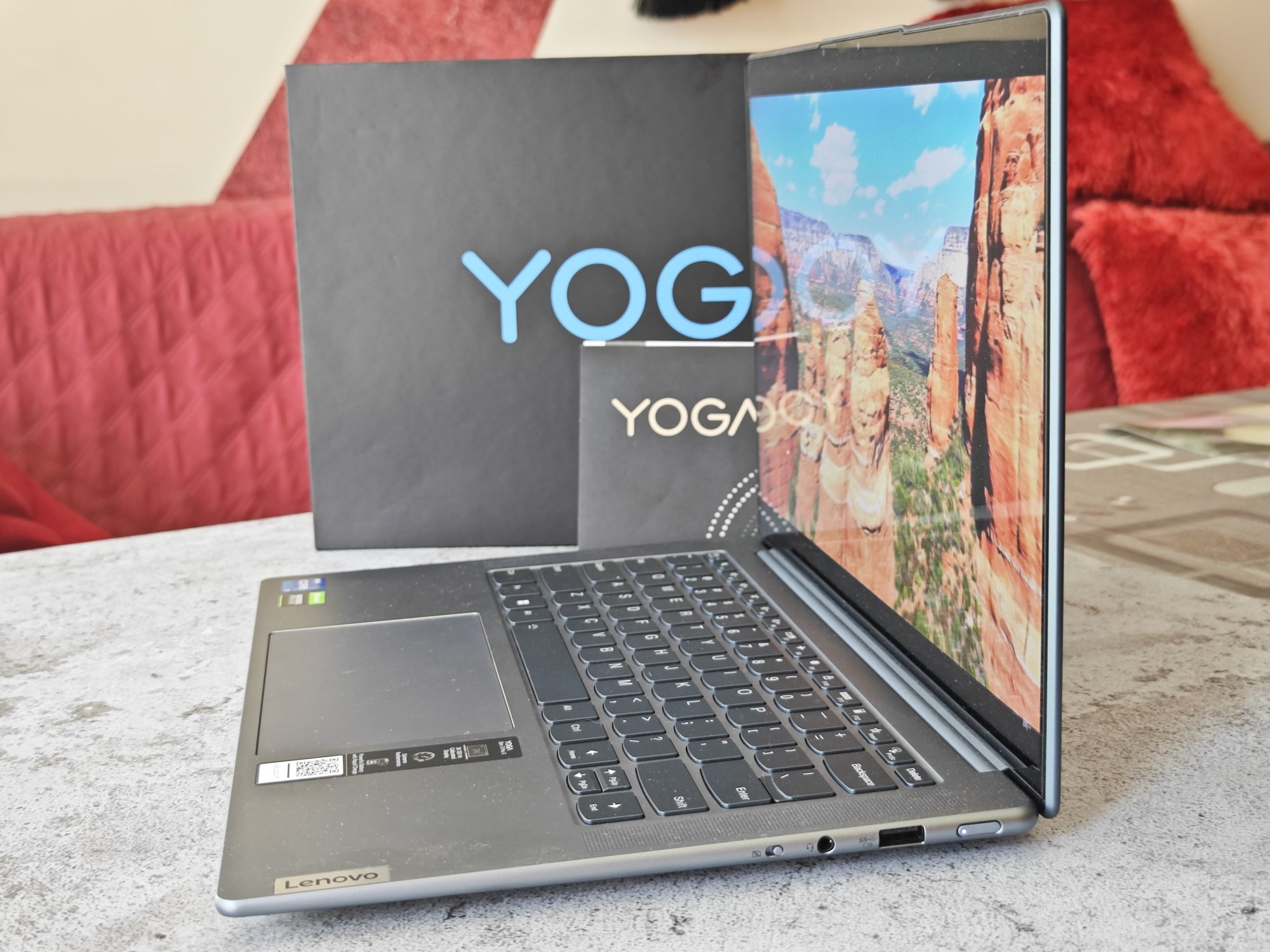 Yoga Slim 7 Pro X   (12)