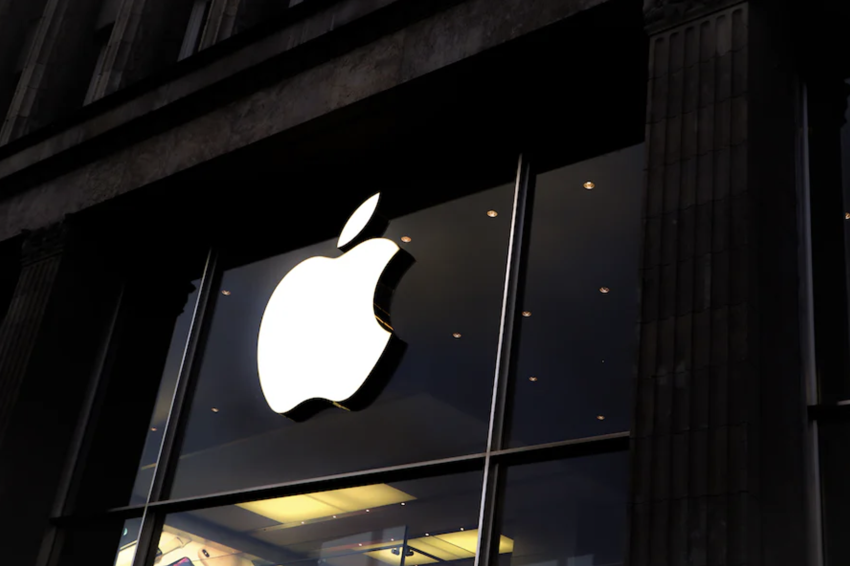 Apple opuści szef działu projektowania iPhone'ów i Apple Watch