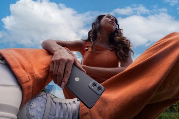 Najnowsze smartfony Motorola debiutują w Orange