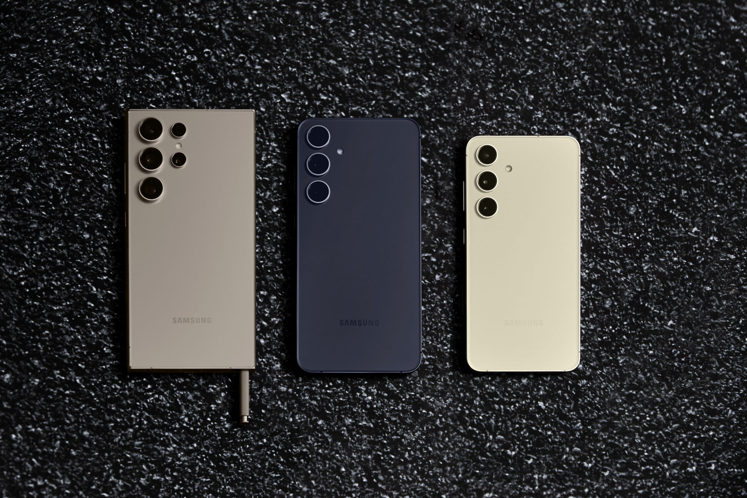 002 family galaxy s24ultra s24plus s24 titaniumgray cobaltviolet amberyellow spen