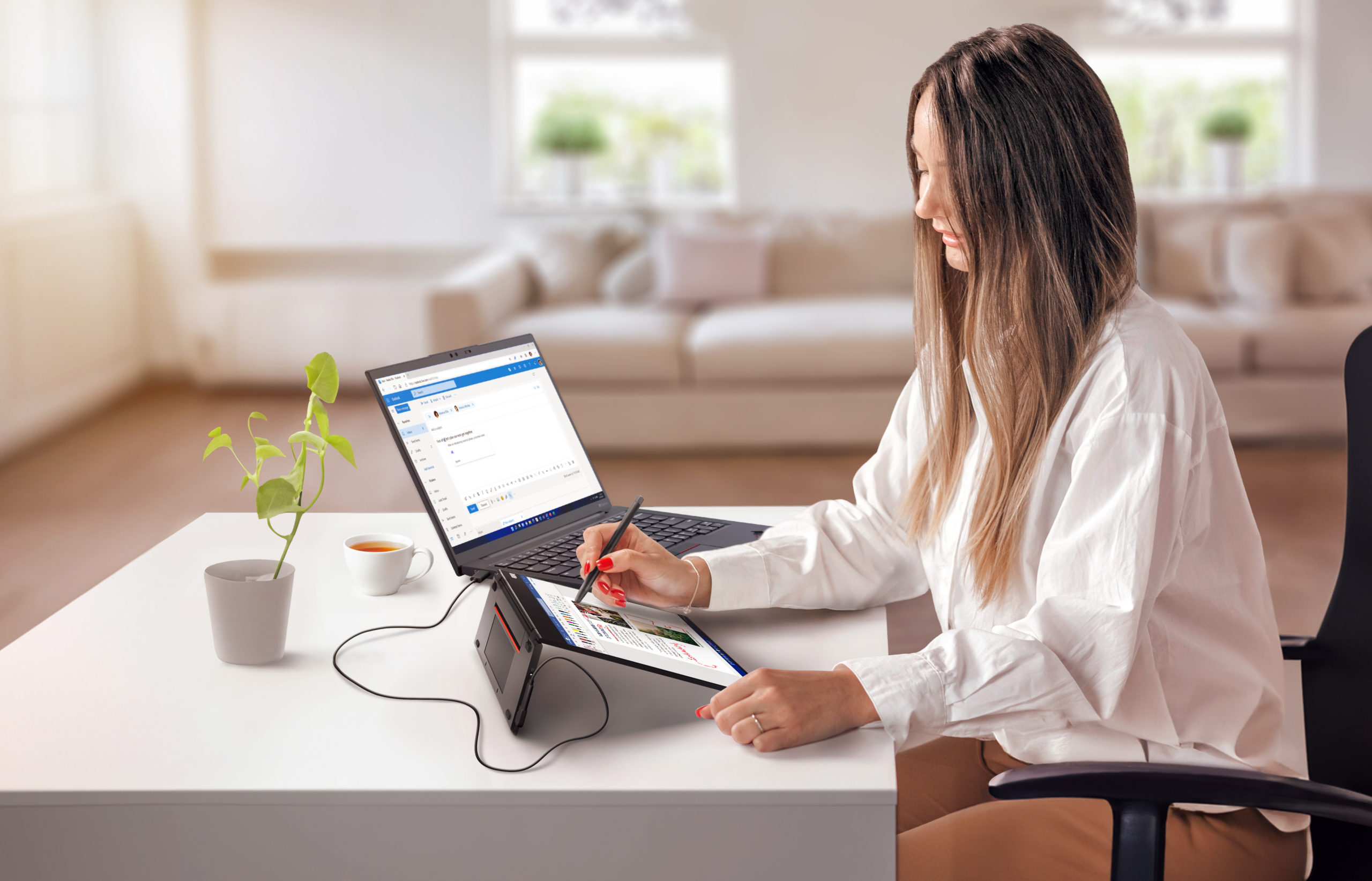 ThinkVision M14t Gen 2 Lifestyle Home Usecase