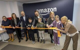 Warszawskie Laboratorium Innowacji Społecznych „Synergia” oraz Amazon otwierają pierwszą STEM Kindlotekę w Warszawie