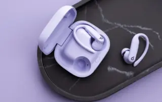 Marka Beats zaprezentowała bezprzewodowe słuchawki Powerbeats Pro 2 z funkcją monitorowania tętna