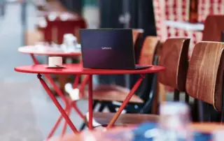 Lenovo™ na MWC 2025: Rozszerzanie granic kreatywności, produktywności i innowacji napędzanych przez AI