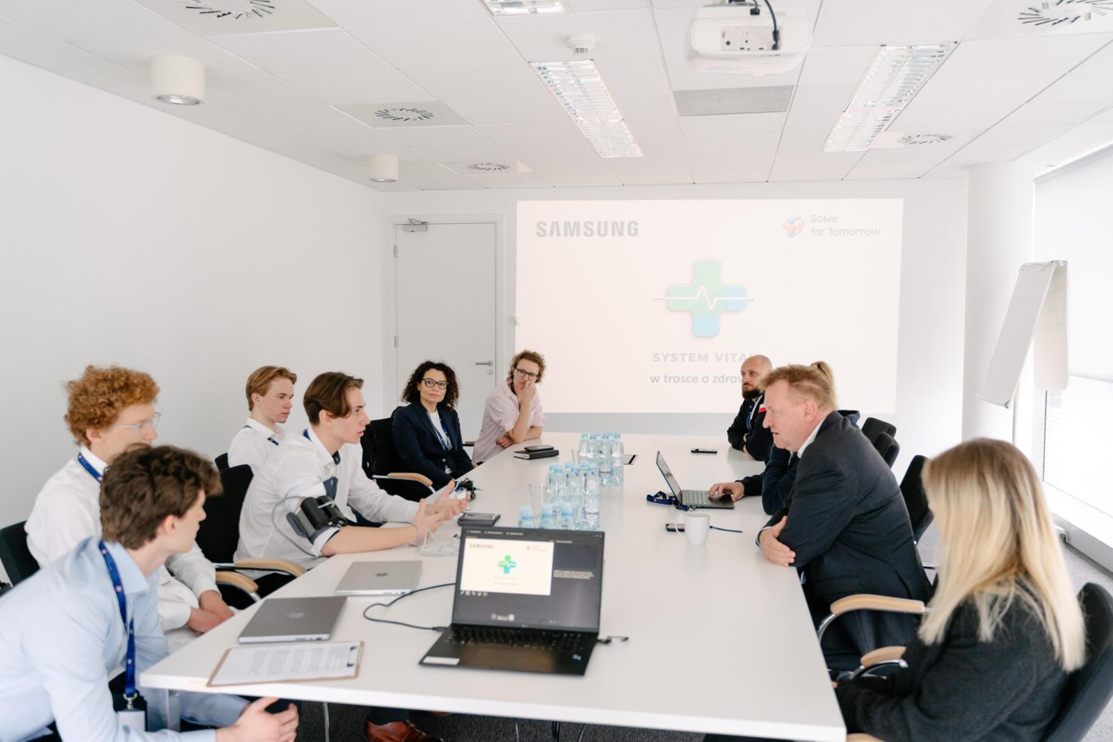 Od pomysłu do działania – prezentacja nagrodzonego systemu „Vital” w Krajowym Centrum Monitorowania Ratownictwa Medycznego