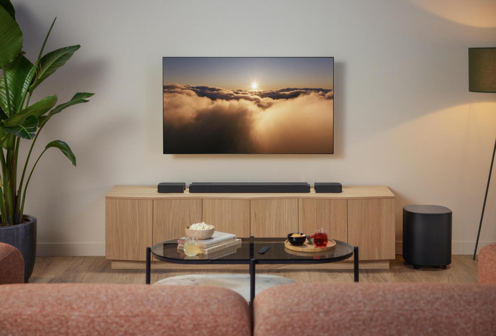 JBL Bar 1000 MK2 to 7.1.4-kanałowy system typu soundbar z odłączanymi głośnikami surround oraz technologiami Dolby Atmos® i DTS:X®