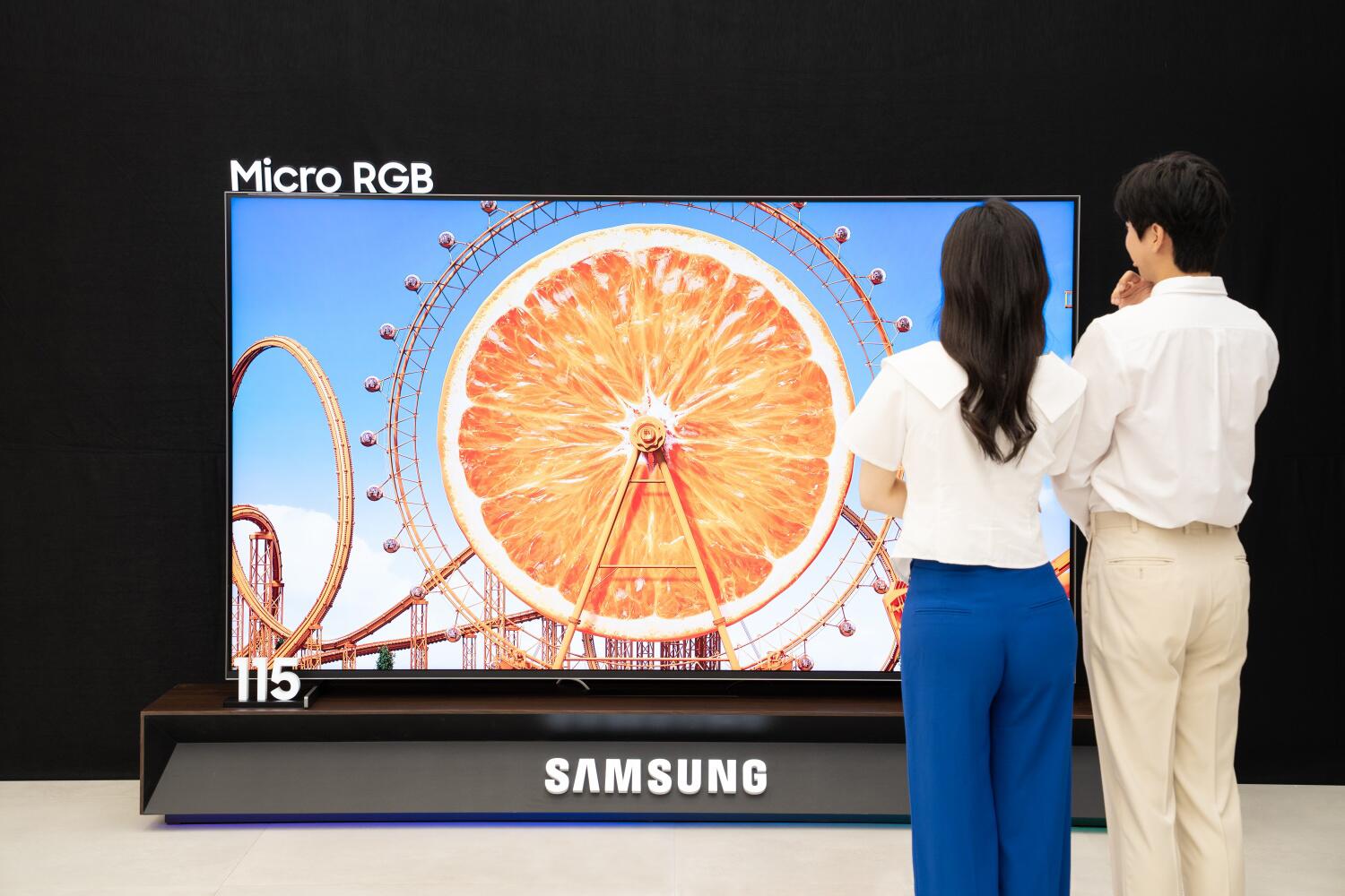 Samsung wprowadza na rynek pierwszy na świecie telewizor z matrycą Mikro RGB