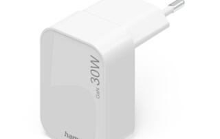Hama znowu zmniejsza format – Składana na płasko ładowarka GaN 30 W z Power Delivery