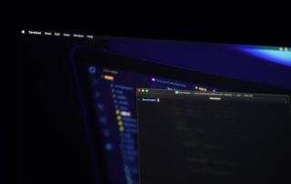 1 na 3 urządzenia w firmach działa bez kontroli IT – Palo Alto Networks analizuje 27 milionów przypadków