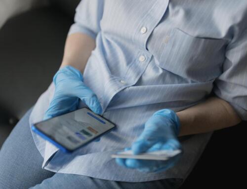 Kodami BLIK można już płacić na terminalach aplikacyjnych eService tom