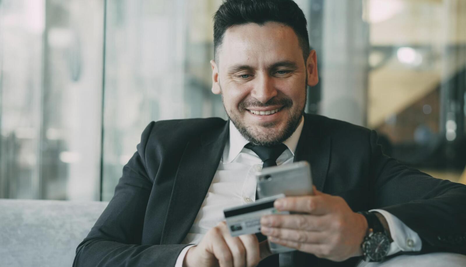 Blisko 3 mld transakcji BLIKIEM w 2025 r. i ponad 2 mln nowych użytkowników