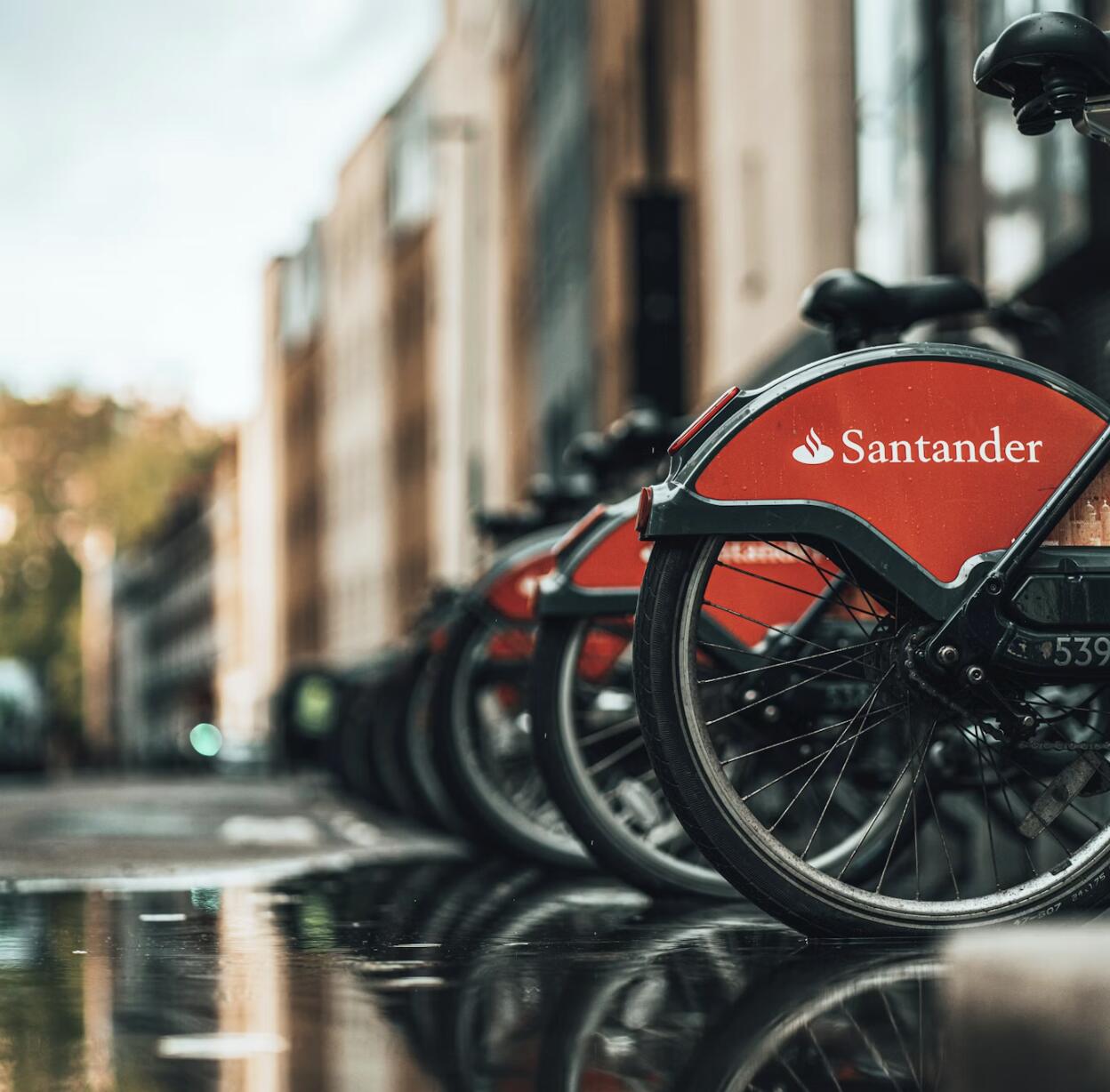 Santander Bank Polska rozwija ekosystem Paperless — nowy etap cyfryzacji procesów biznesowych