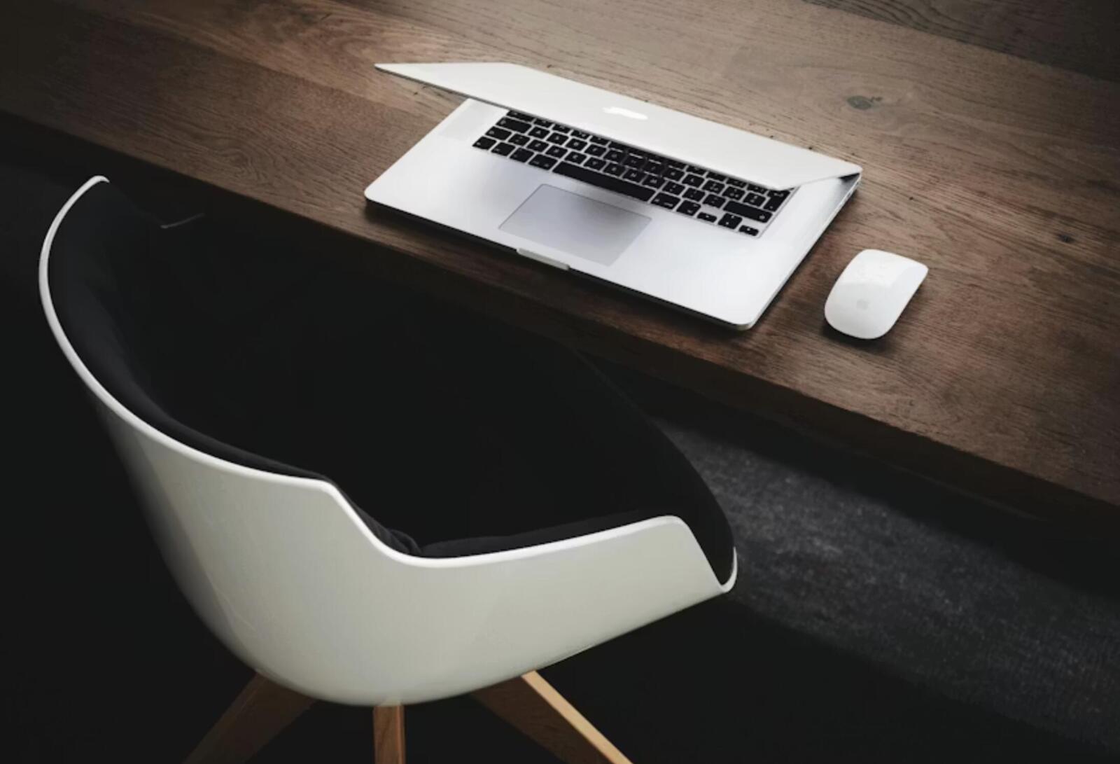 Zmiana pracy to najpierw stres, potem satysfakcja – 70% pracowników biurowych jest zadowolonych z decyzji – Badanie OLX