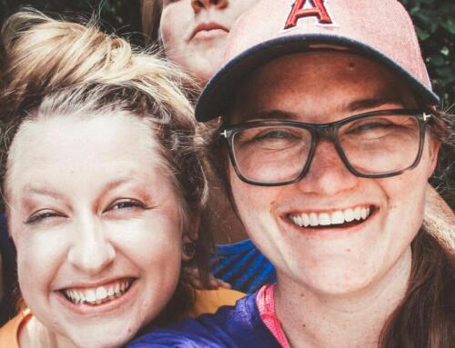 Badanie: Dzień Kobiet bez laurki – Polki wolą konkrety od życzeń?