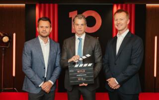 10 lat Netflixa w Polsce: ponad 3 miliardy złotych wkładu w gospodarkę, 5 tysięcy miejsc pracy dla filmowców i rozwój hubu technologicznego