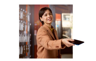 Orange: odkupimy więcej telefonów